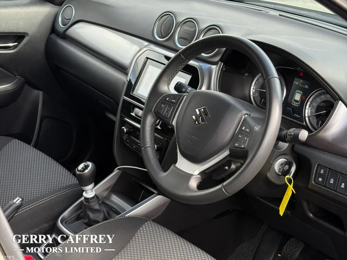 Suzuki Vitara SUV, Petrol, 2023, Beige