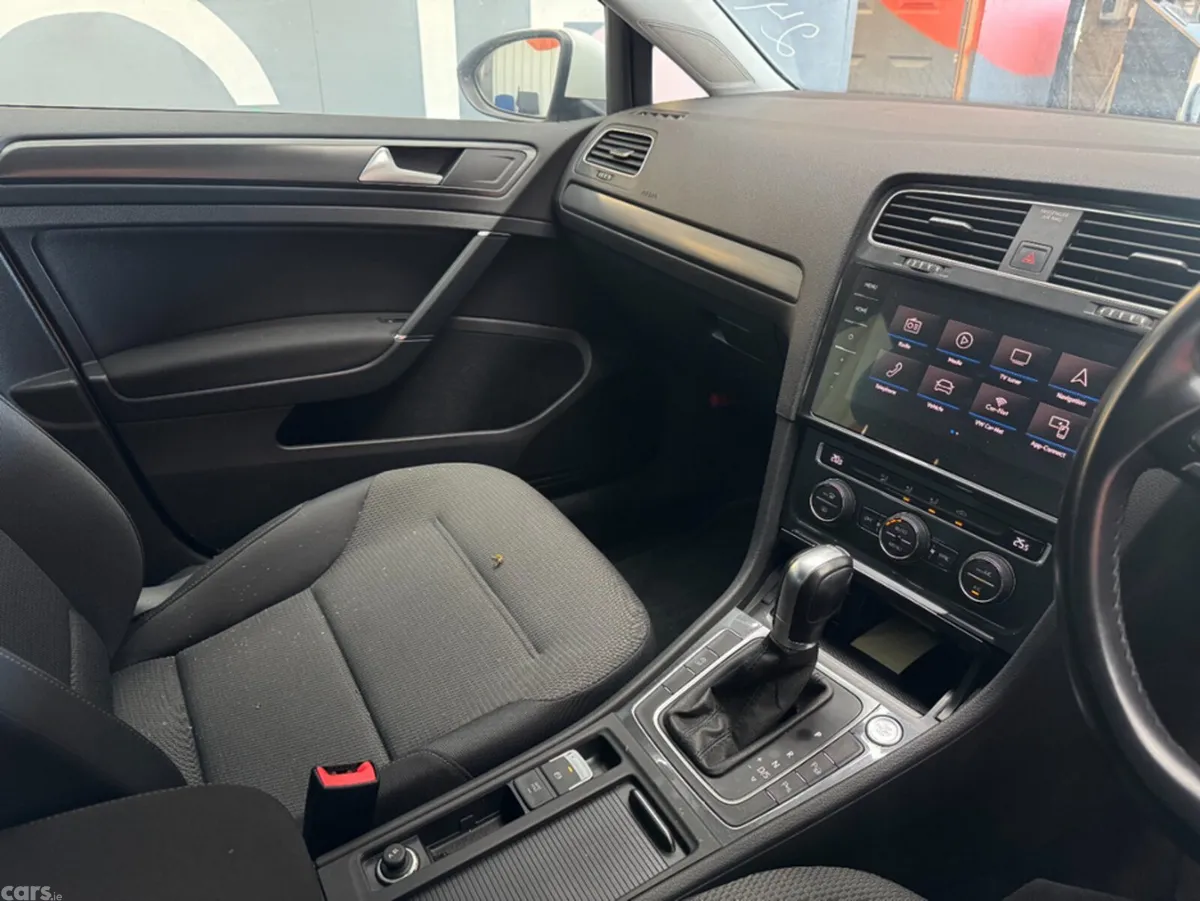 Volkswagen Golf Hatchback, Petrol, 2019, White