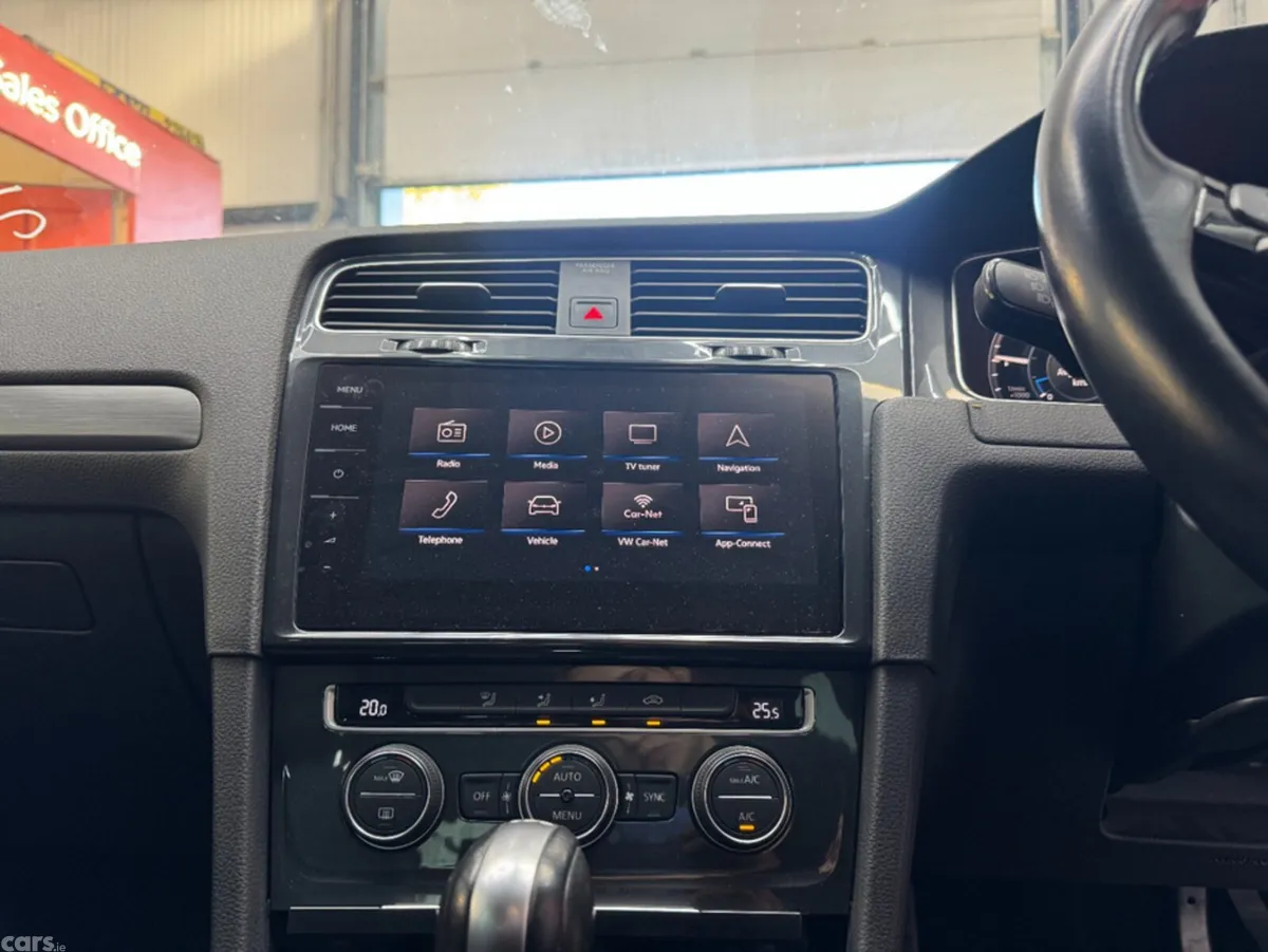 Volkswagen Golf Hatchback, Petrol, 2019, White