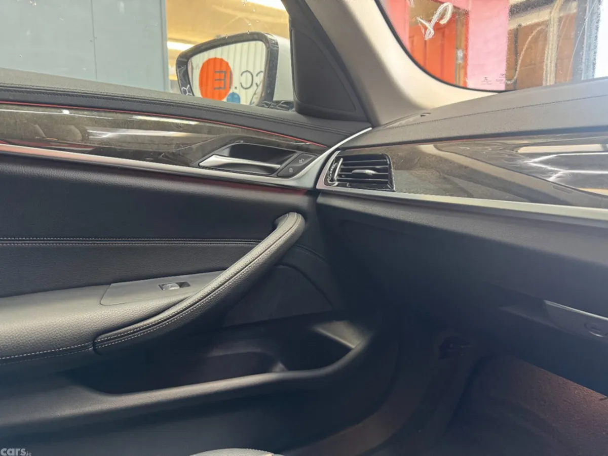 BMW 5-Series Saloon, Diesel, 2019, Silver