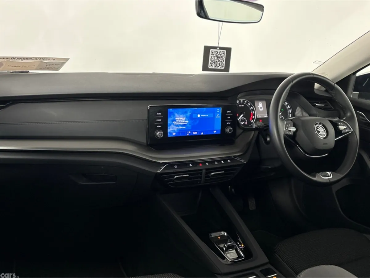 Skoda Octavia Saloon, Diesel, 2024, Blue
