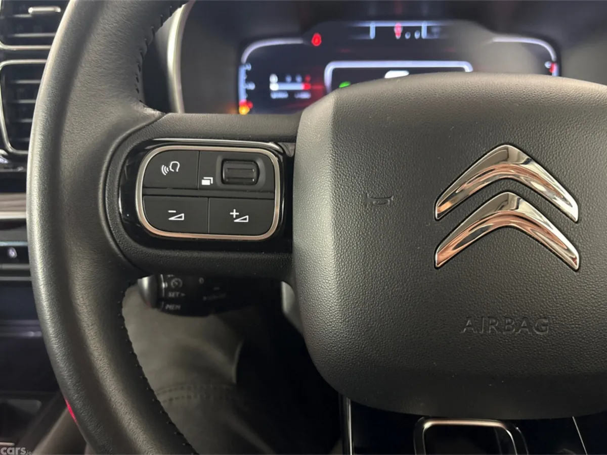 Citroen C5 Aircross MPV, Diesel, 2020, Red