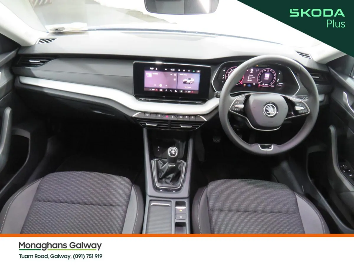 Skoda Octavia Hatchback, Diesel, 2024, Blue