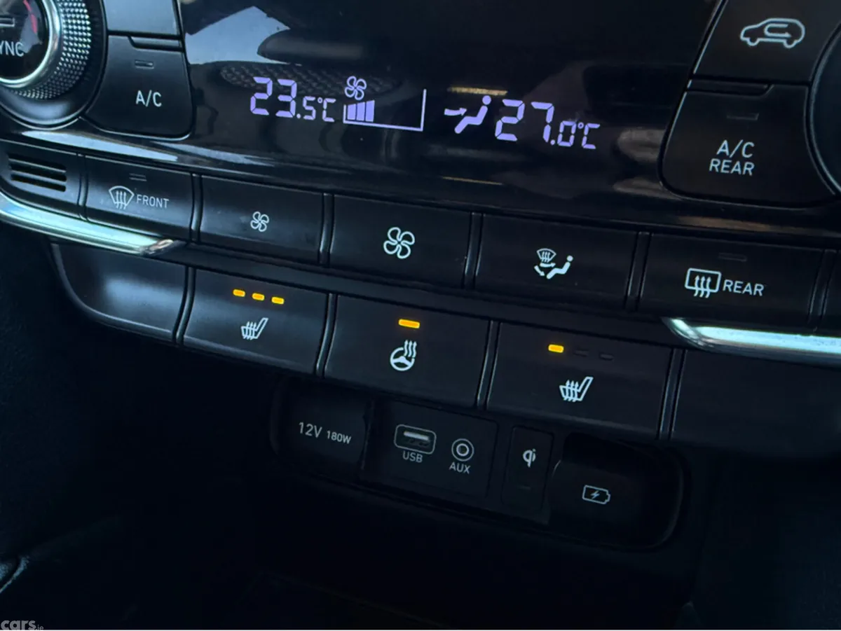Hyundai Santa Fe Estate, Diesel, 2019, Brown