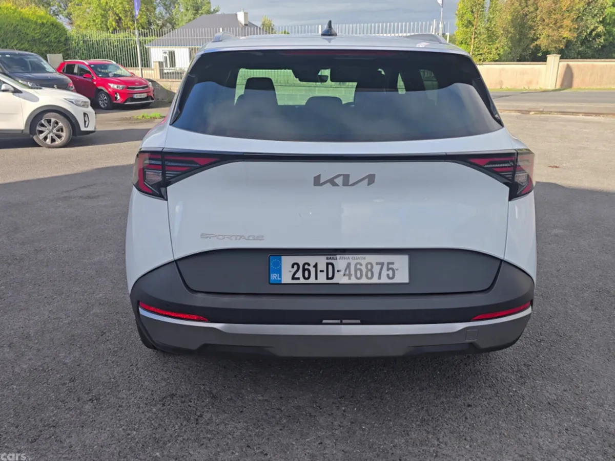 Kia Stonic SUV, Petrol Hybrid, 2026, White