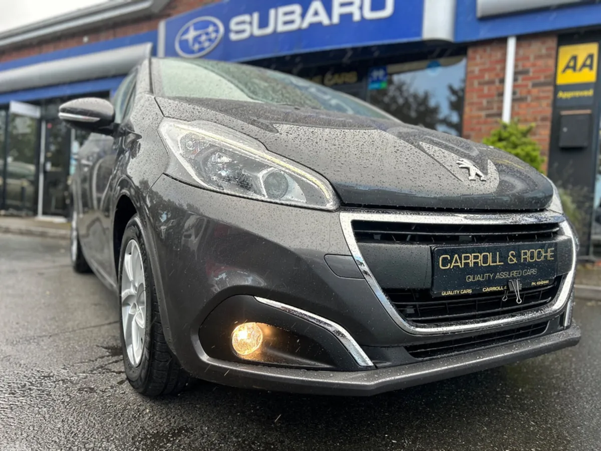 Peugeot 208 Hatchback, Petrol, 2019, Grey