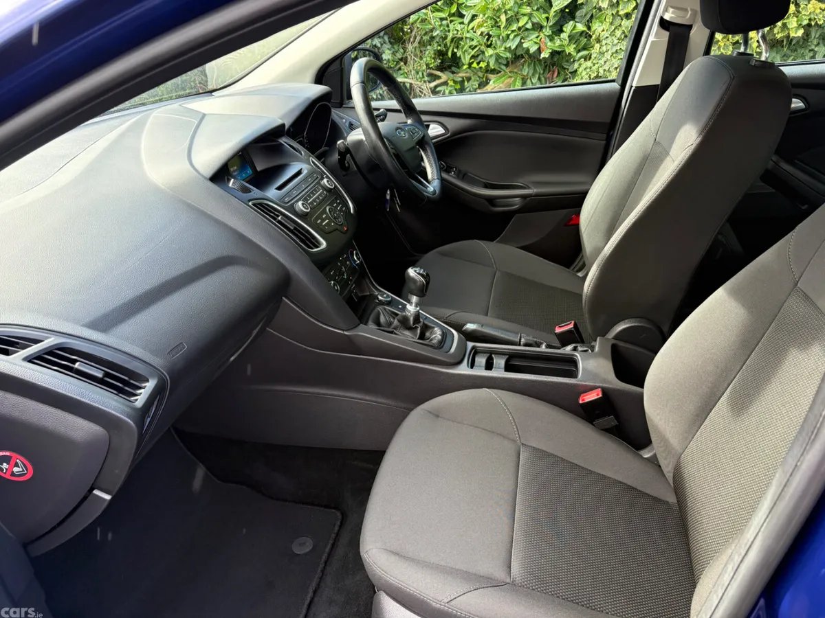 Ford Focus Hatchback, Diesel, 2016, Blue