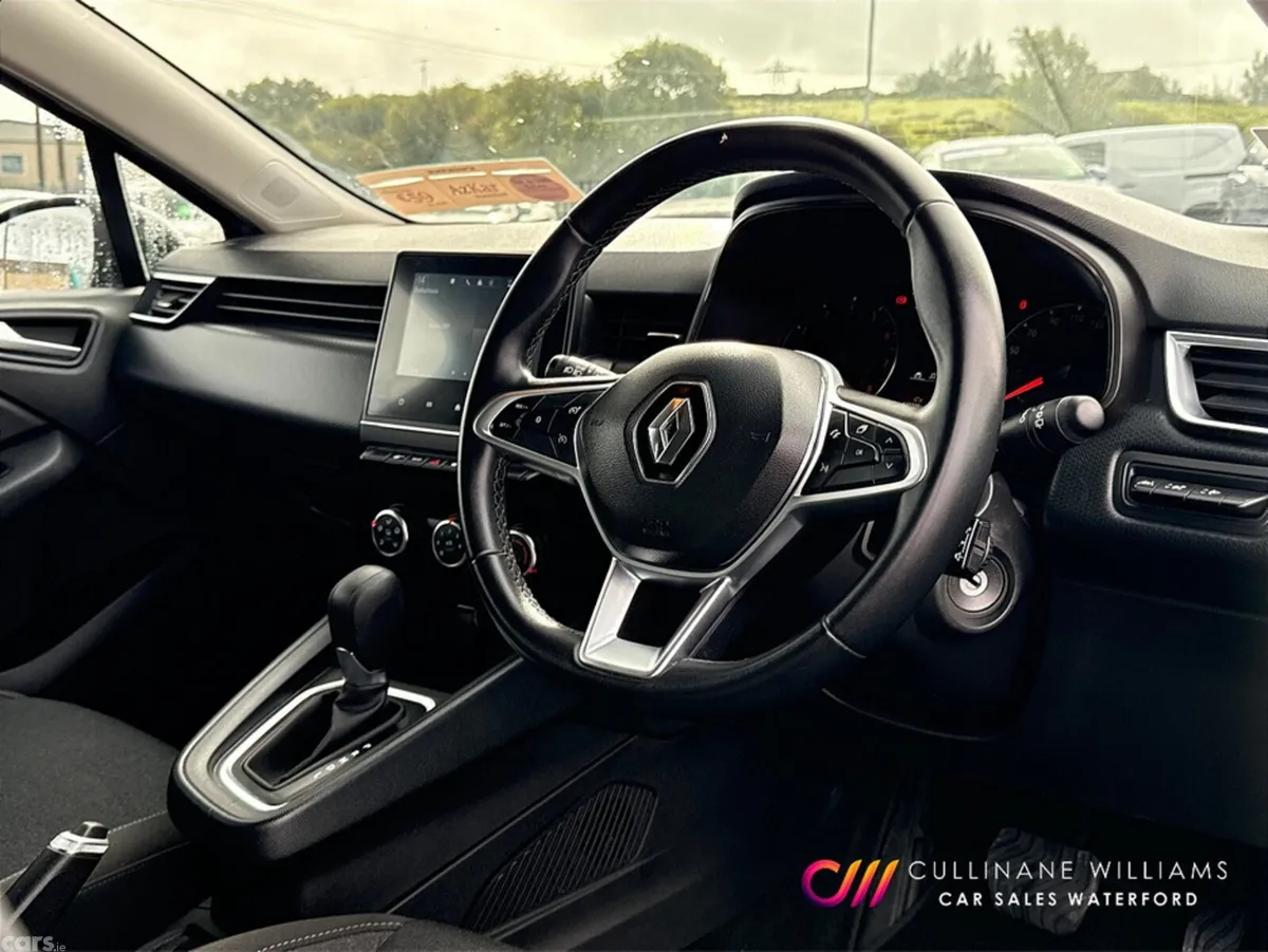 Renault Clio Hatchback, Petrol, 2023, Grey