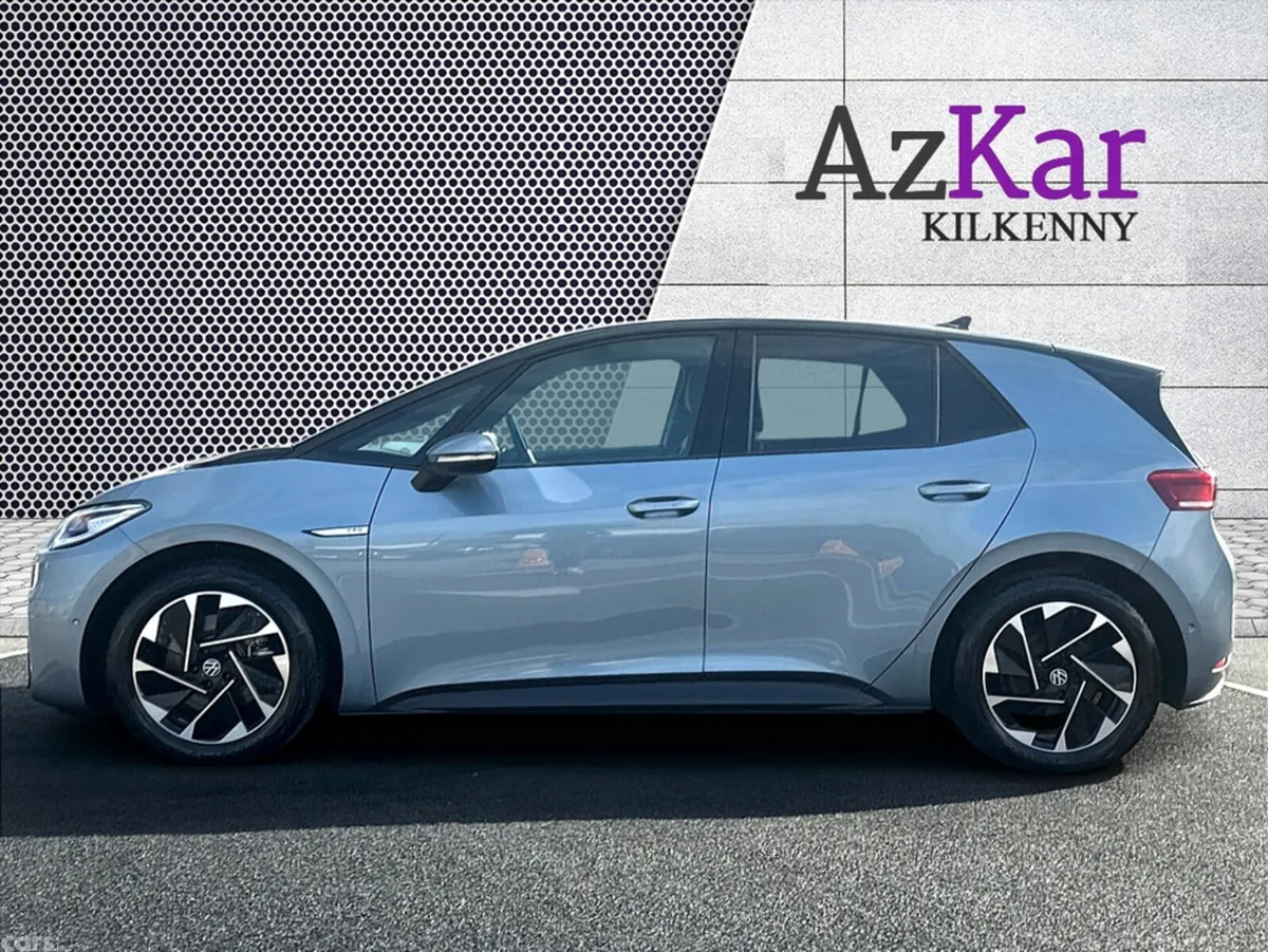Volkswagen ID.3 Hatchback, Electric, 2022, Blue