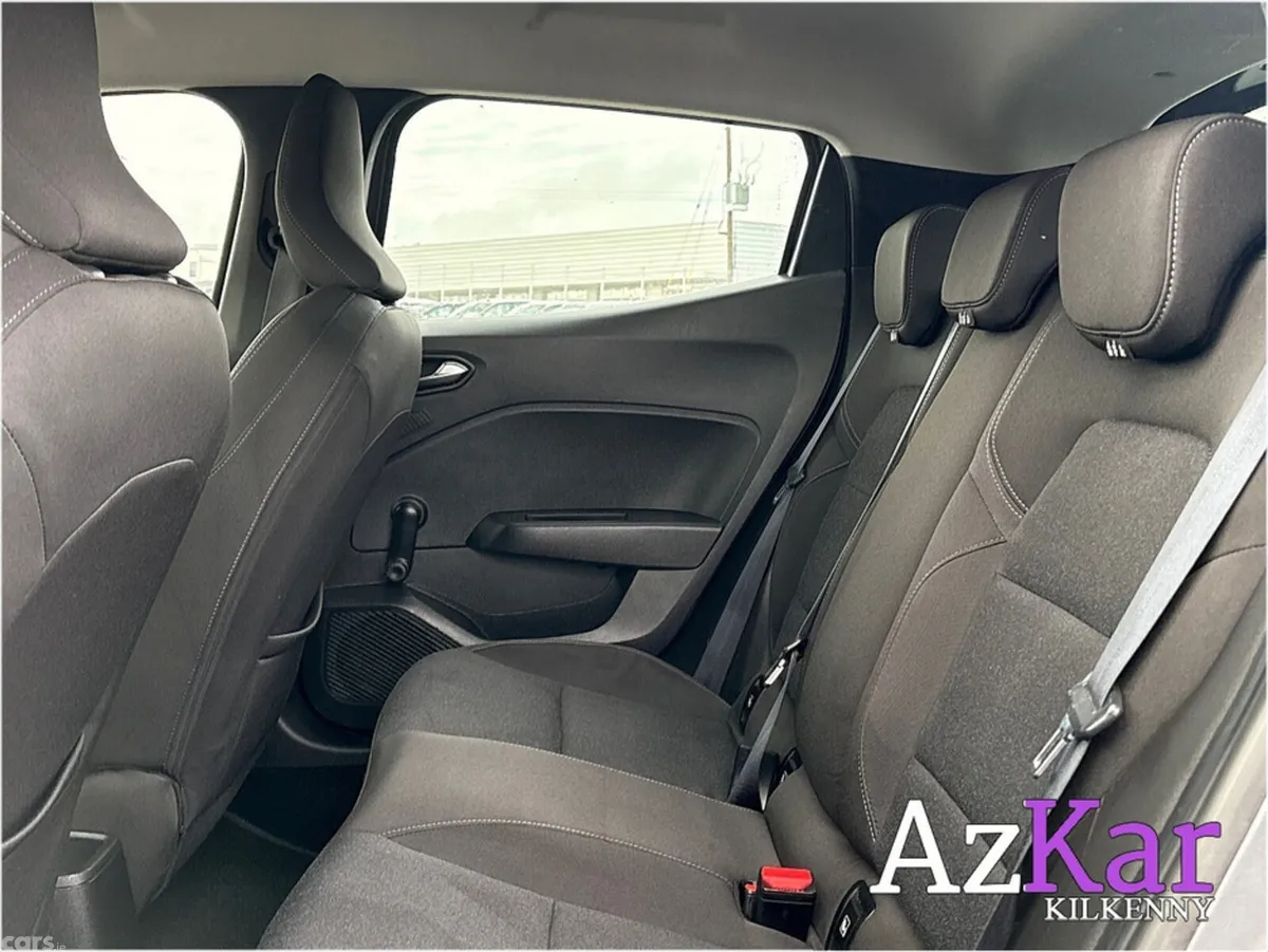 Renault Clio Hatchback, Petrol, 2023, Grey