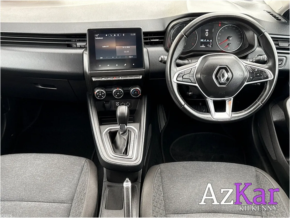 Renault Clio Hatchback, Petrol, 2023, Grey