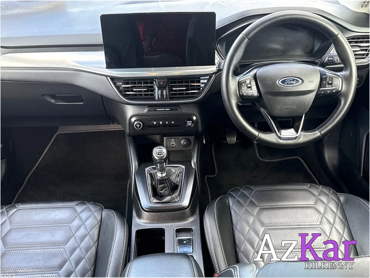 Ford Focus Hatchback, Petrol, 2024, Blue