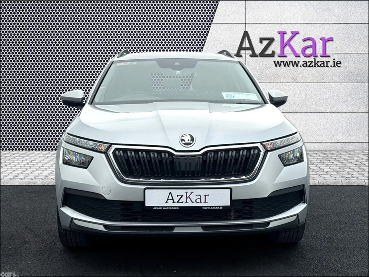 Skoda Kamiq Hatchback, Petrol, 2023, Grey