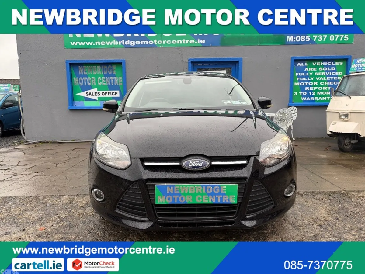 Ford Focus Hatchback, Petrol, 2014, Black