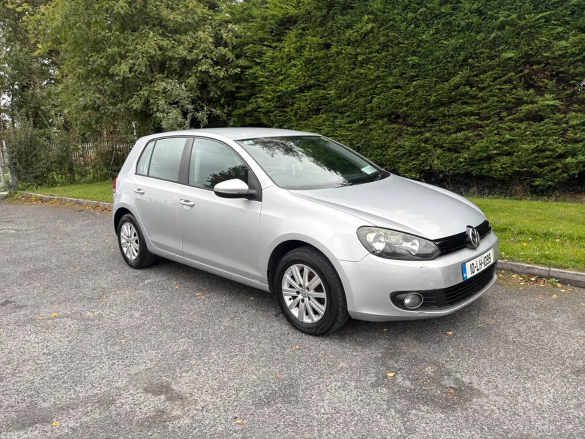 Volkswagen Golf Hatchback, Petrol, 2010, Silver