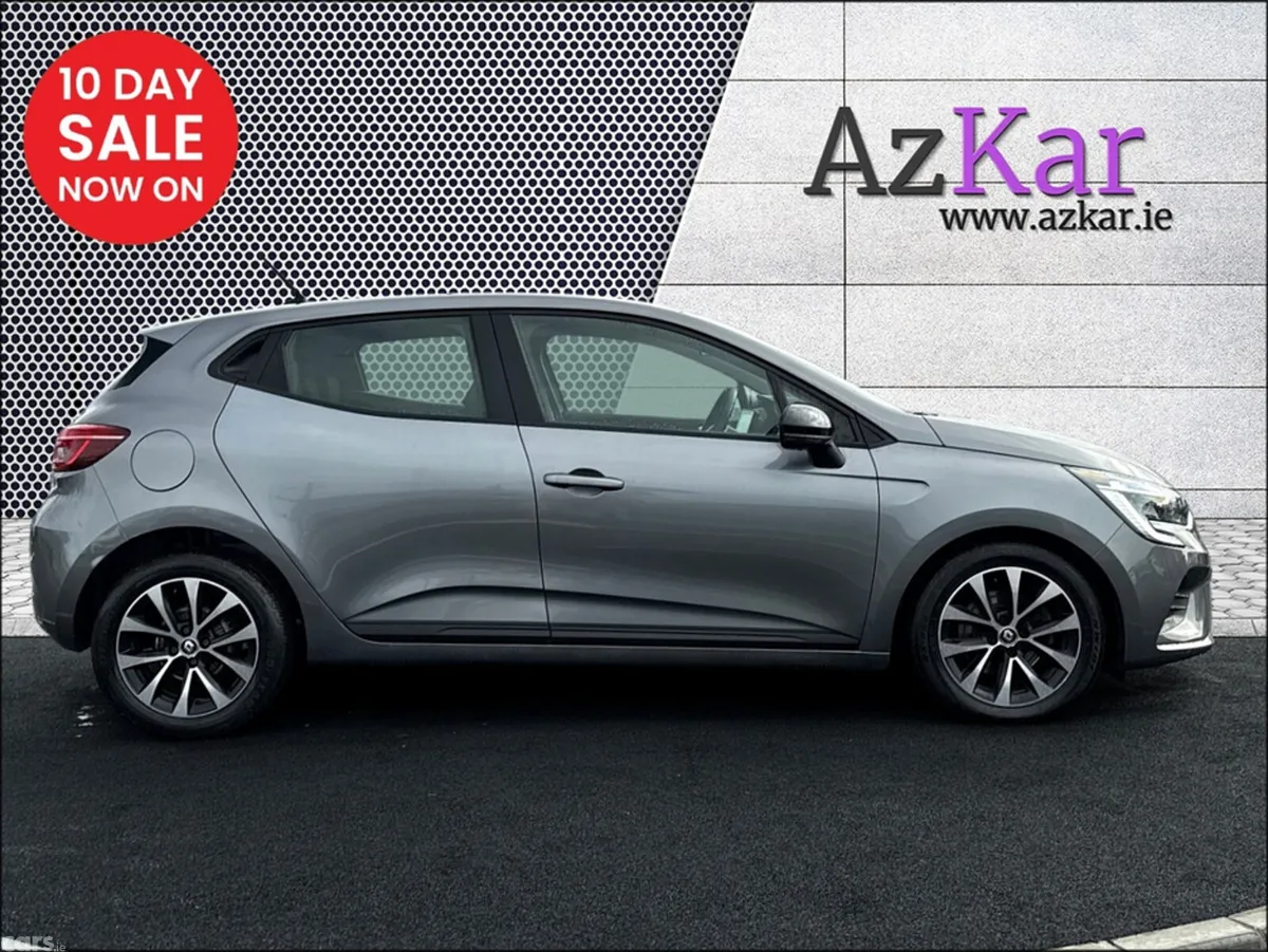 Renault Clio Hatchback, Petrol, 2023, Grey