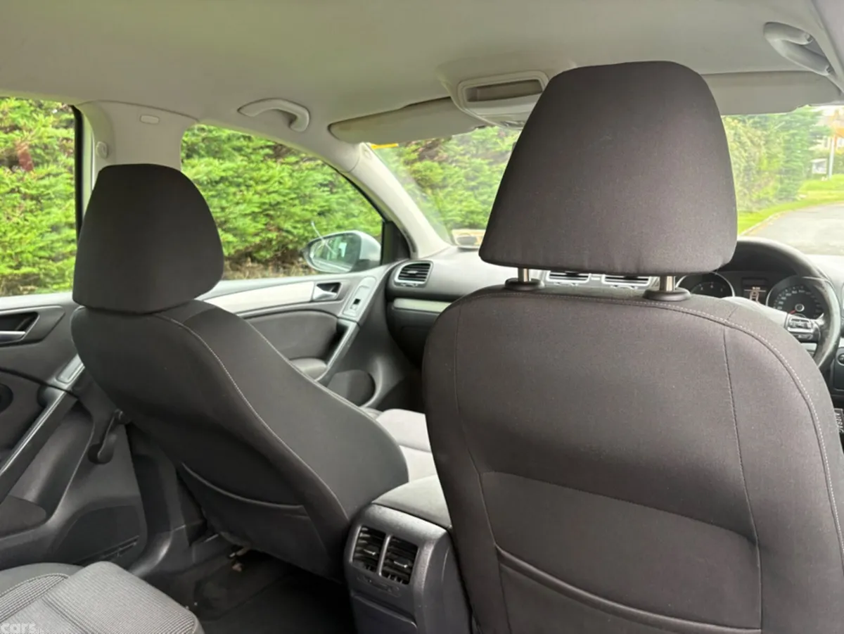 Volkswagen Golf Hatchback, Petrol, 2010, Silver