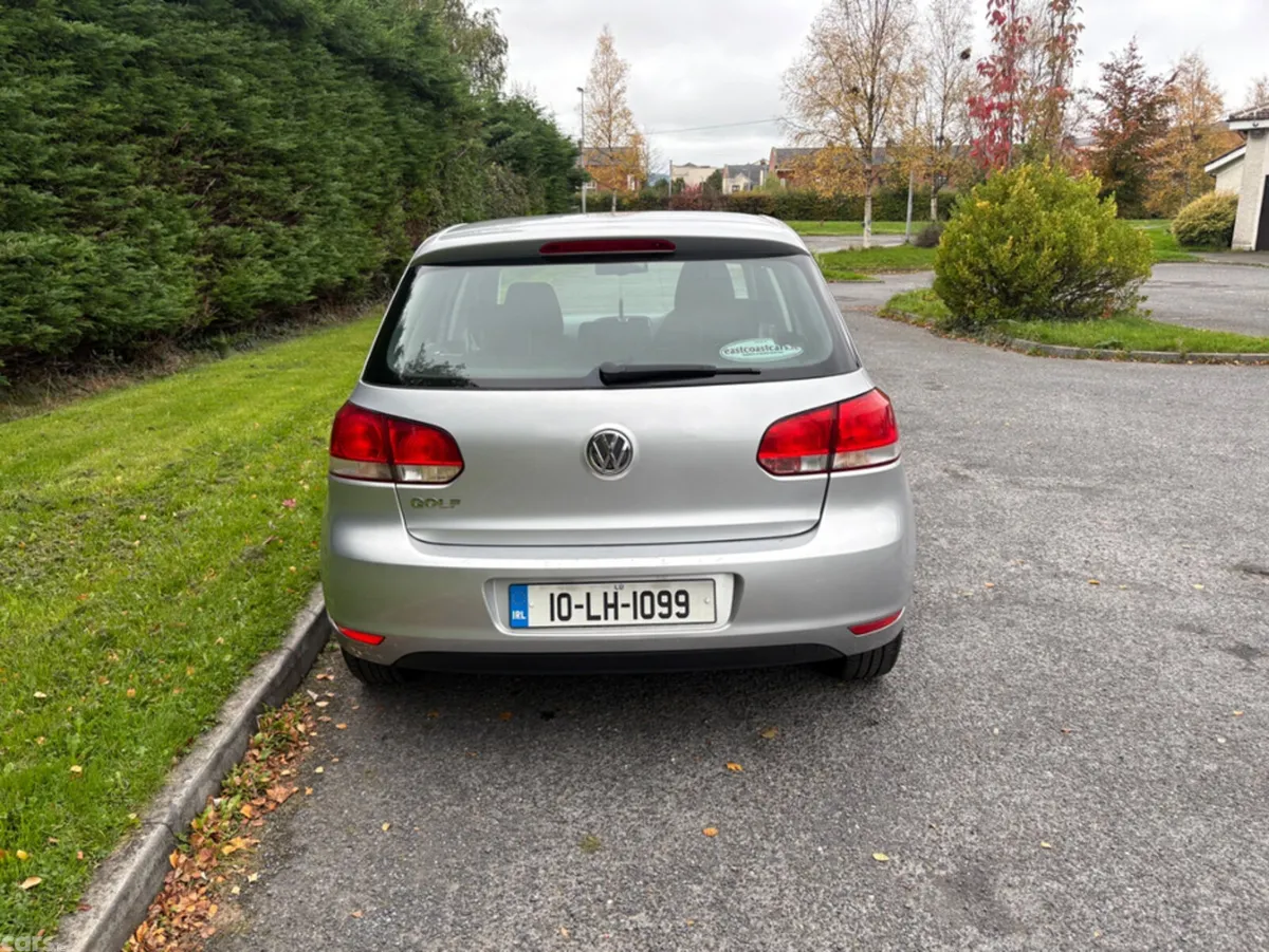 Volkswagen Golf Hatchback, Petrol, 2010, Silver