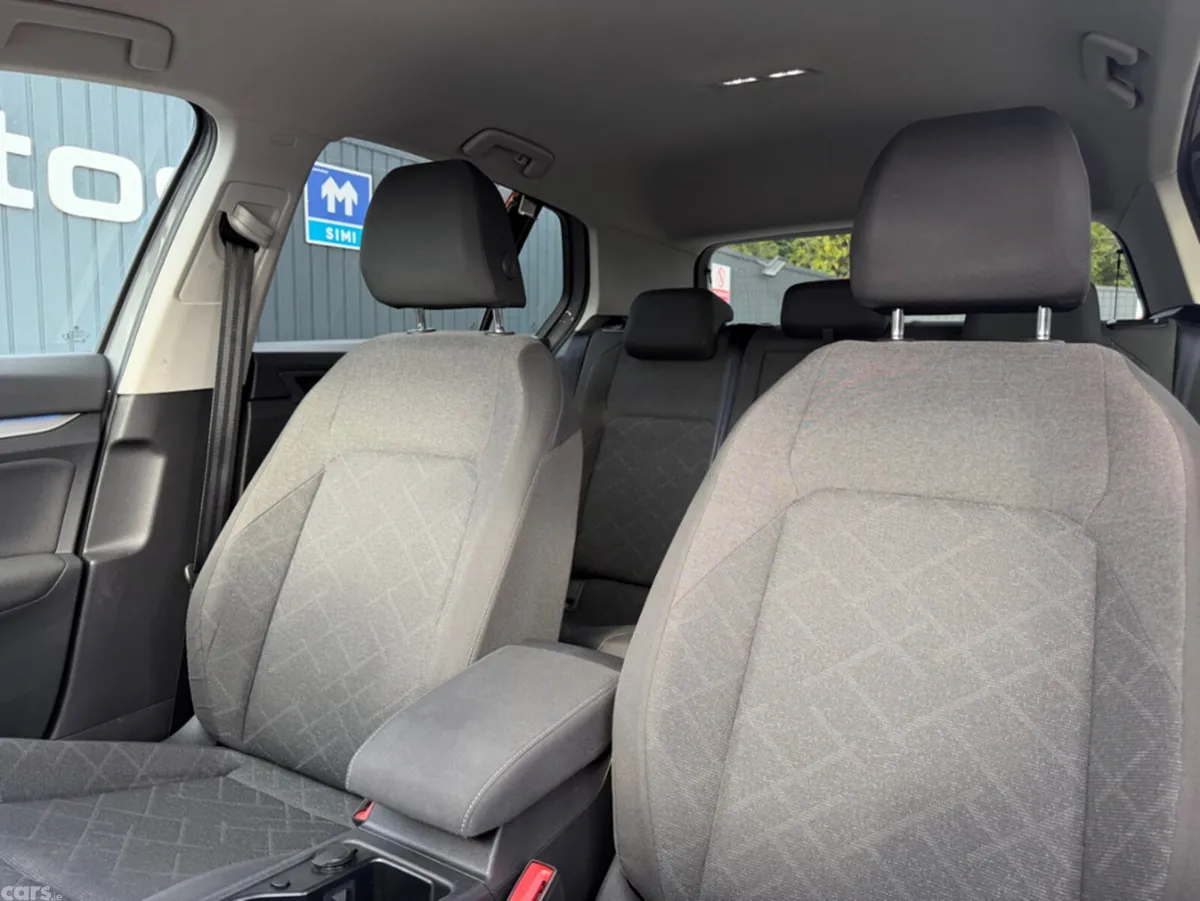 Volkswagen Golf Hatchback, Petrol, 2021, Grey