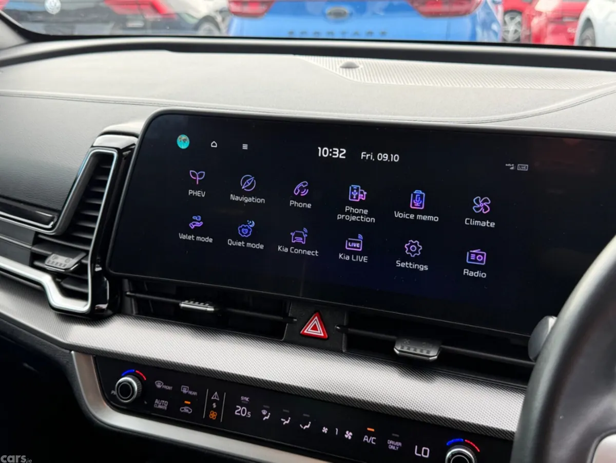 Kia Sportage SUV, Petrol Hybrid, 2022, White