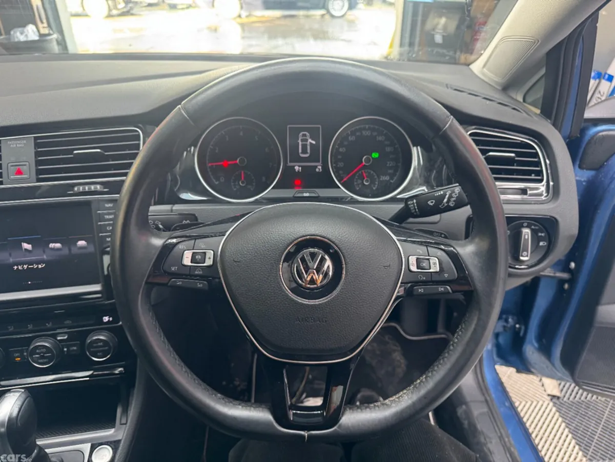 Volkswagen Golf Hatchback, Petrol, 2016, Blue