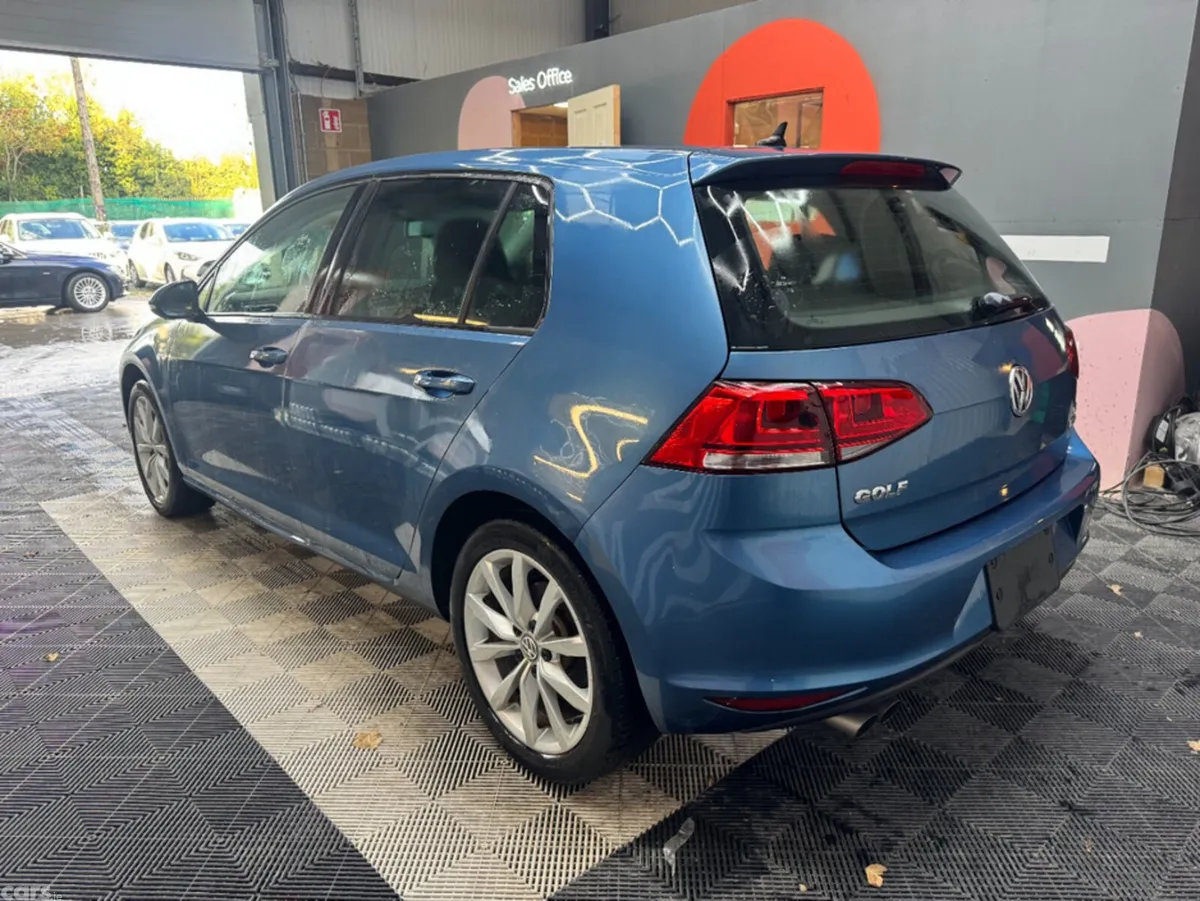Volkswagen Golf Hatchback, Petrol, 2016, Blue