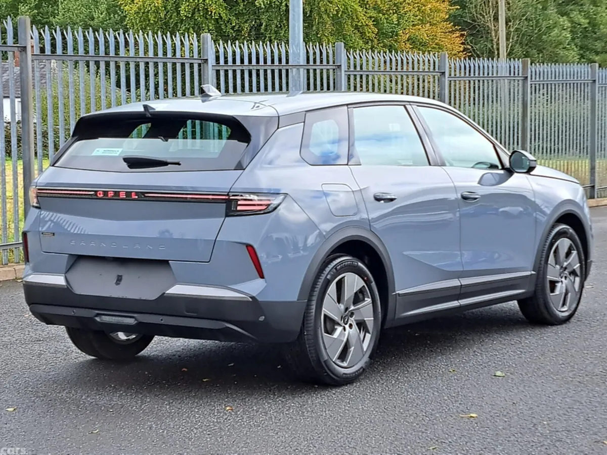 Opel Grandland SUV, Petrol Hybrid, 2027, Grey