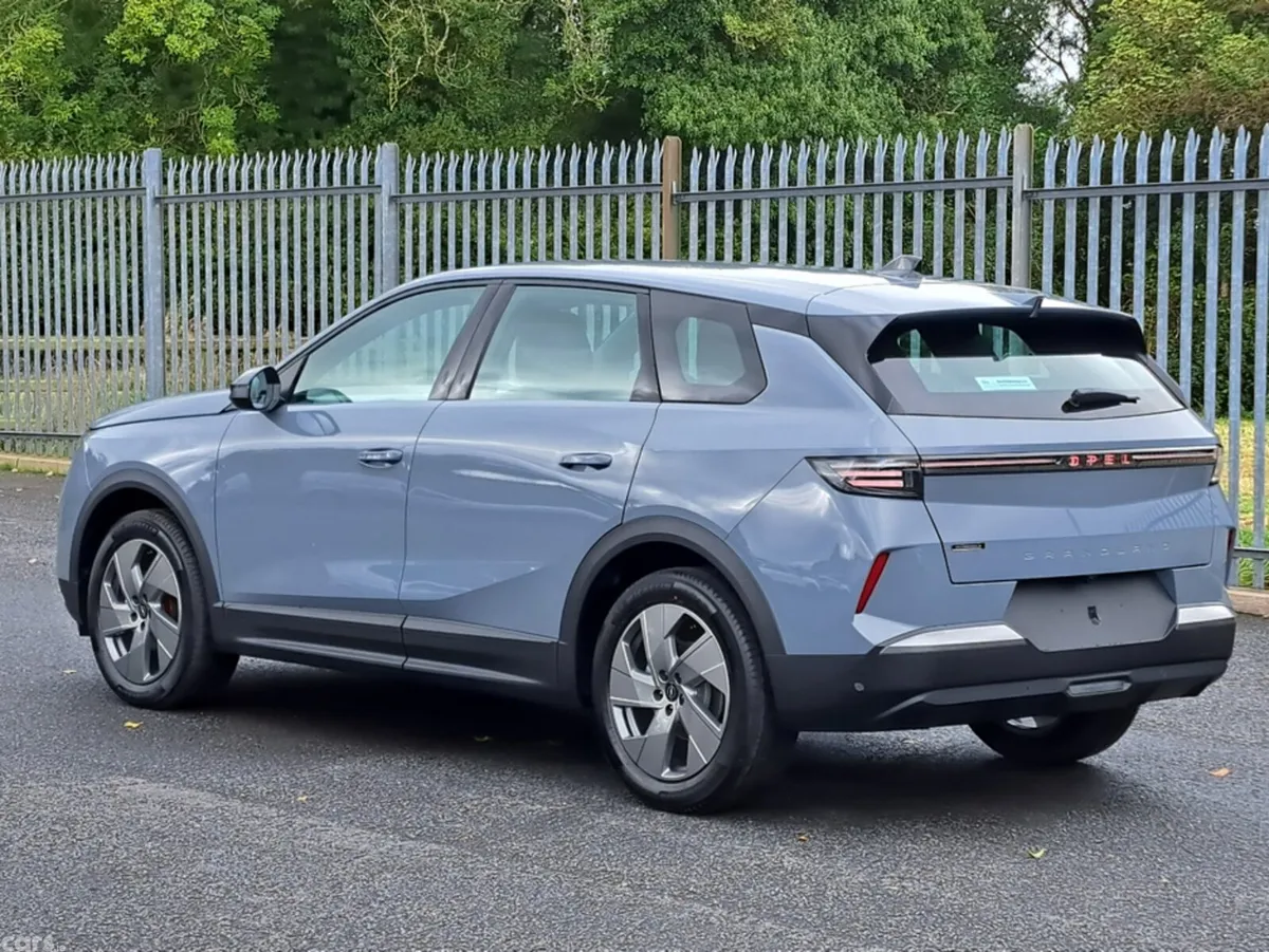 Opel Grandland SUV, Petrol Hybrid, 2027, Grey