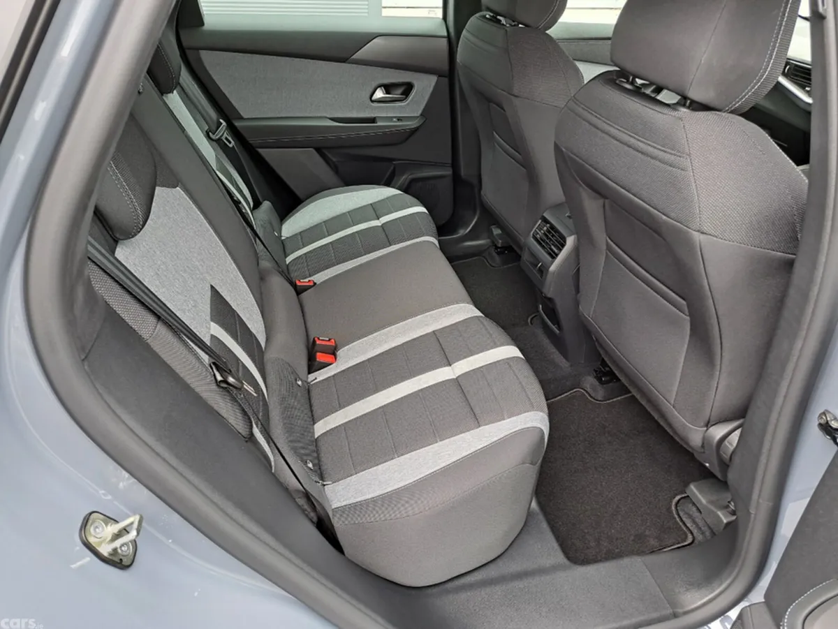 Opel Grandland SUV, Petrol Hybrid, 2027, Grey