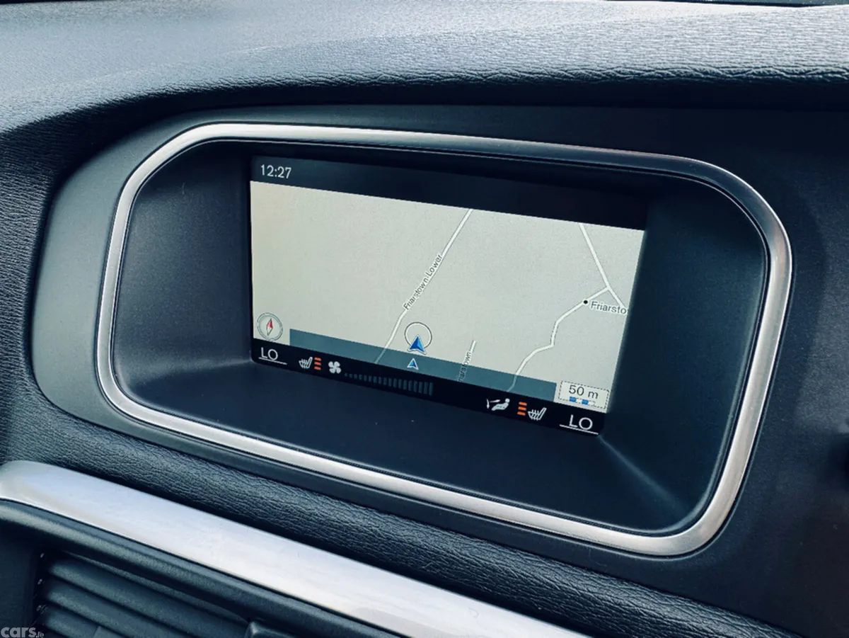 Volvo V40 Hatchback, Diesel, 2016, Grey