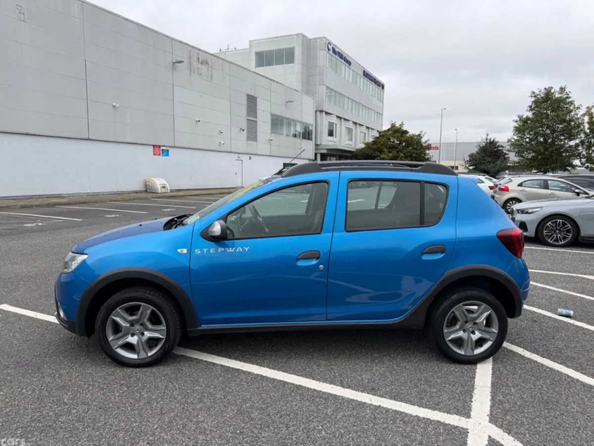 Dacia Sandero Stepway Hatchback, Diesel, 2017, Blue