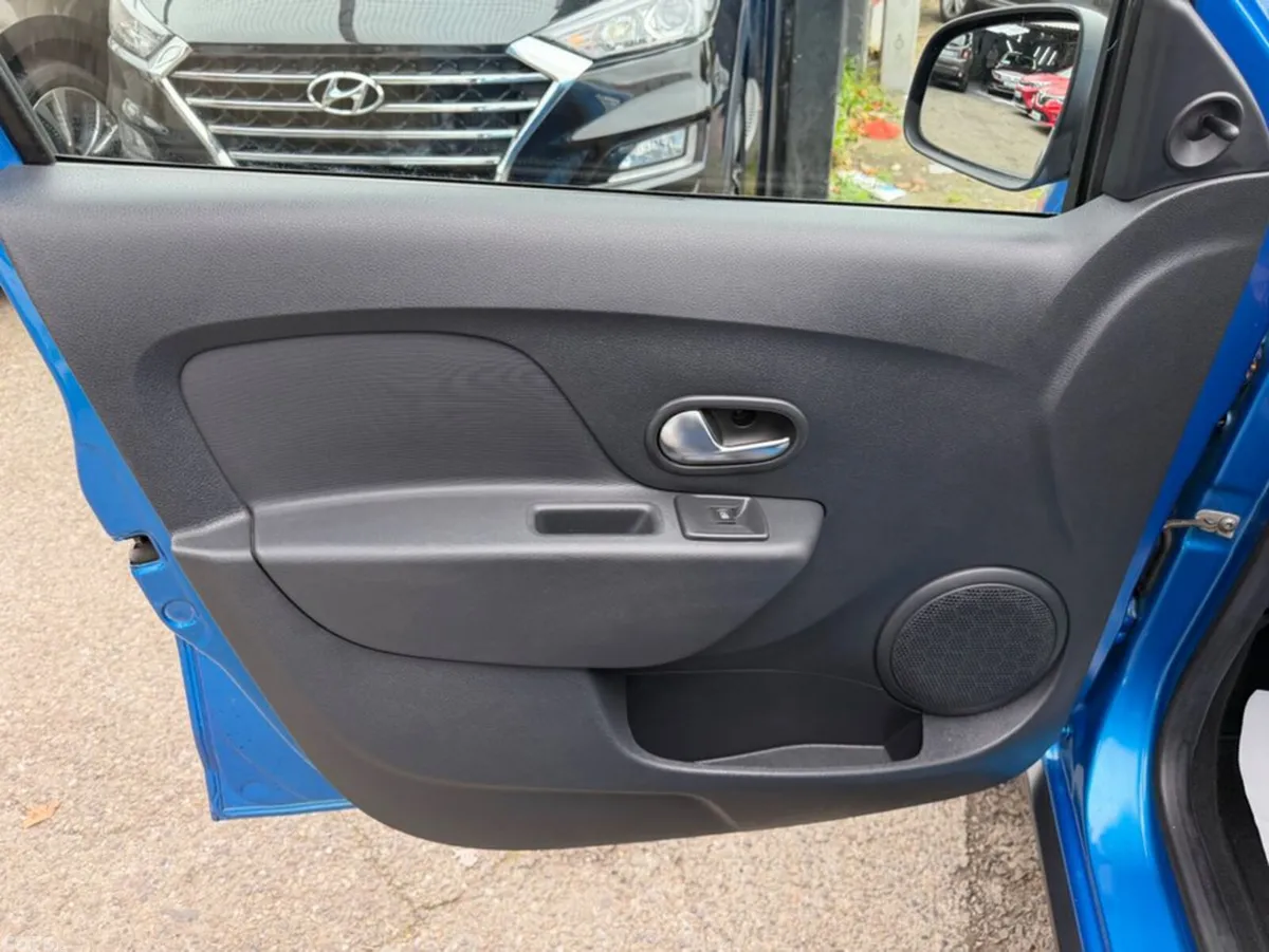Dacia Sandero Stepway Hatchback, Diesel, 2017, Blue