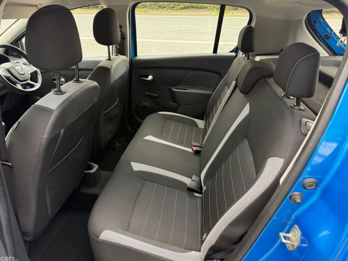 Dacia Sandero Stepway Hatchback, Diesel, 2017, Blue