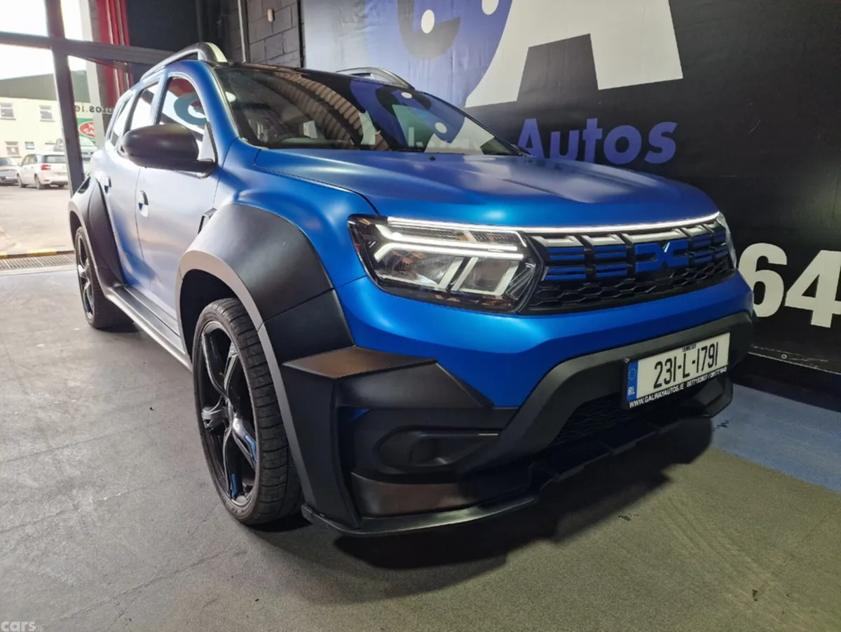 Dacia Duster MPV, Petrol, 2023, Blue