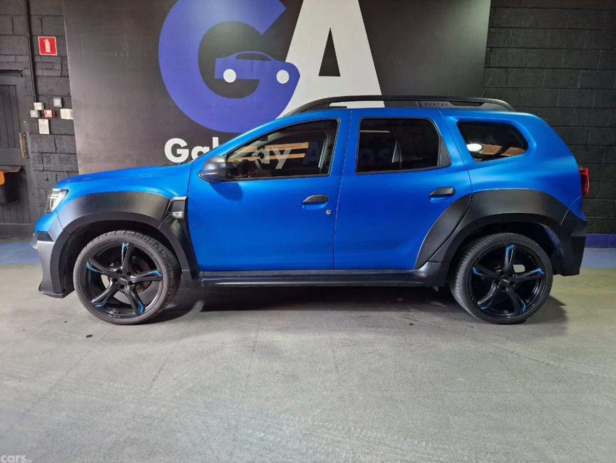 Dacia Duster MPV, Petrol, 2023, Blue