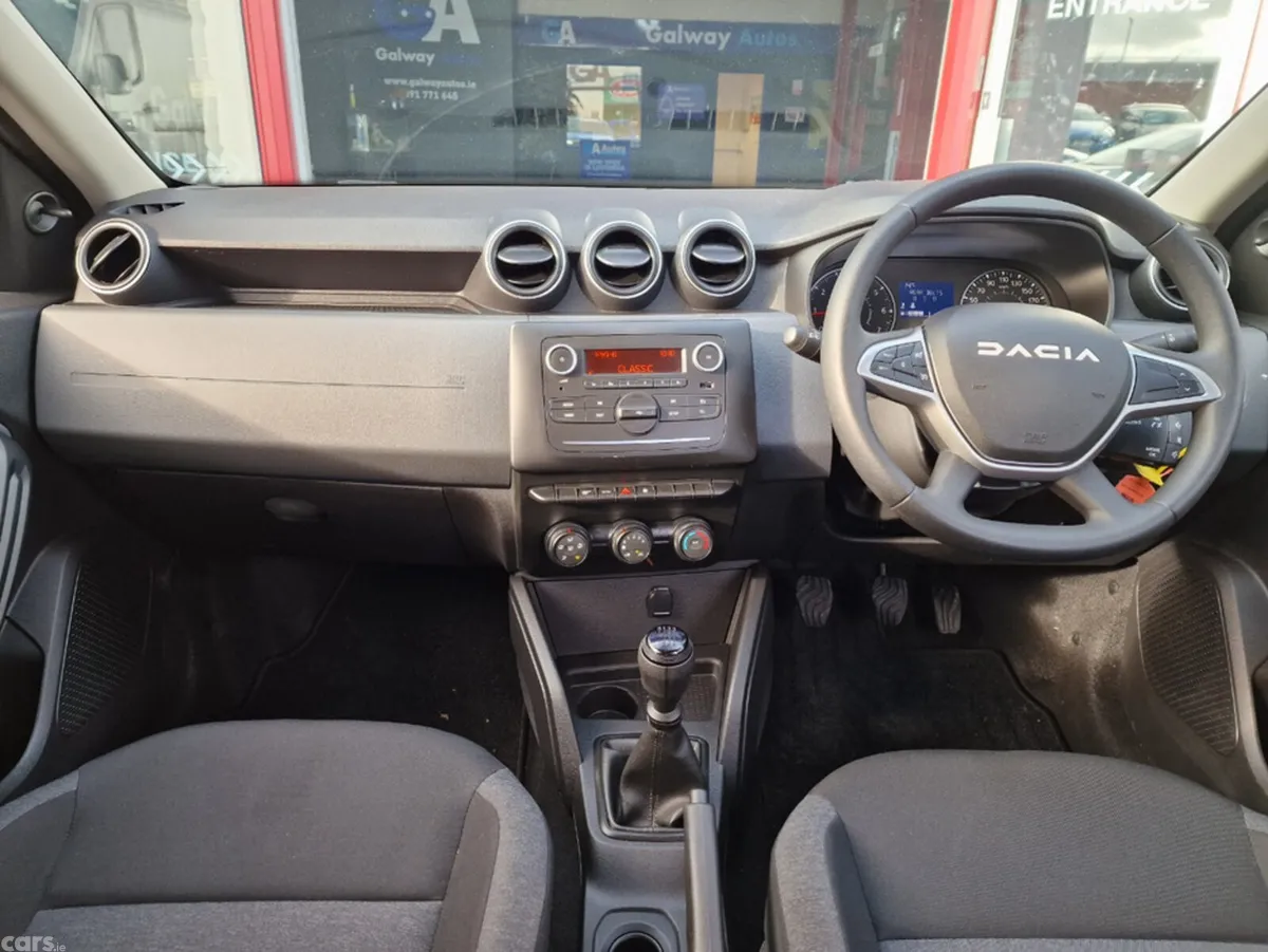 Dacia Duster MPV, Petrol, 2023, Blue