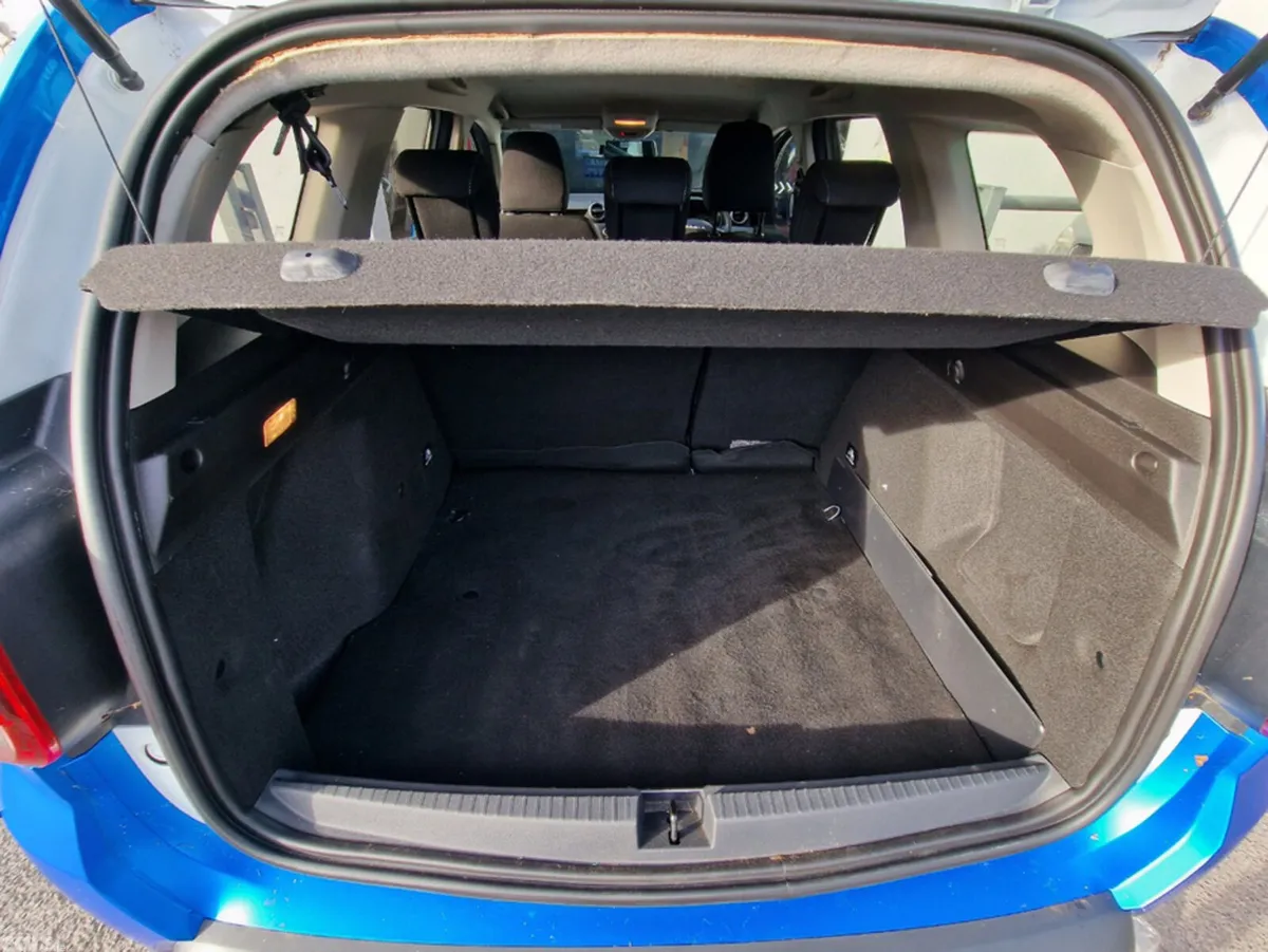 Dacia Duster MPV, Petrol, 2023, Blue