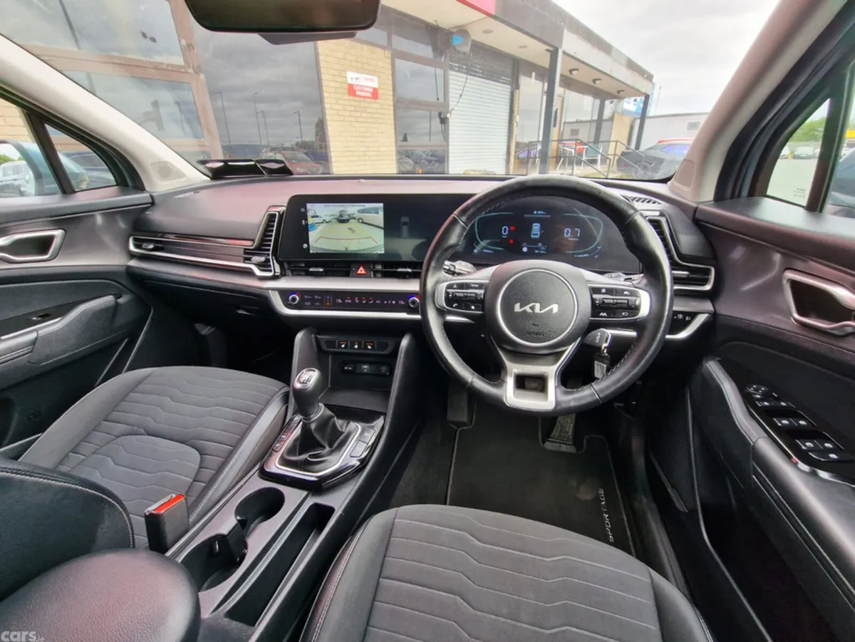 Kia Sportage MPV, Diesel, 2022, Grey