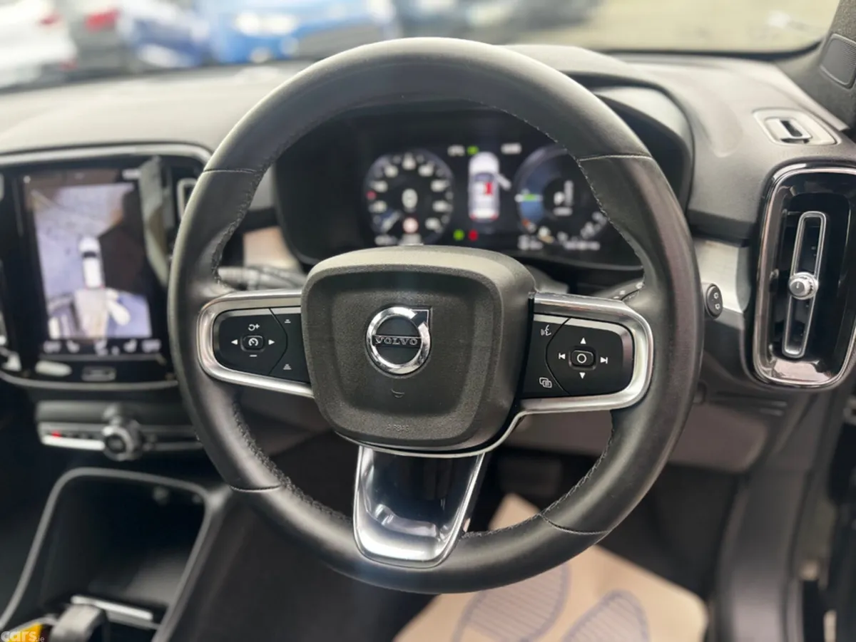 Volvo XC40 Estate, Petrol Plug-in Hybrid, 2023, Black