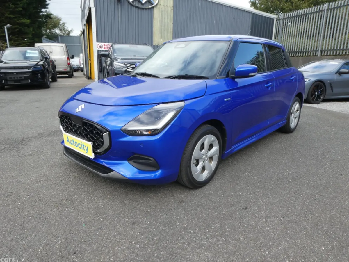 Suzuki Swift Hatchback, Petrol Hybrid, 2024, Blue