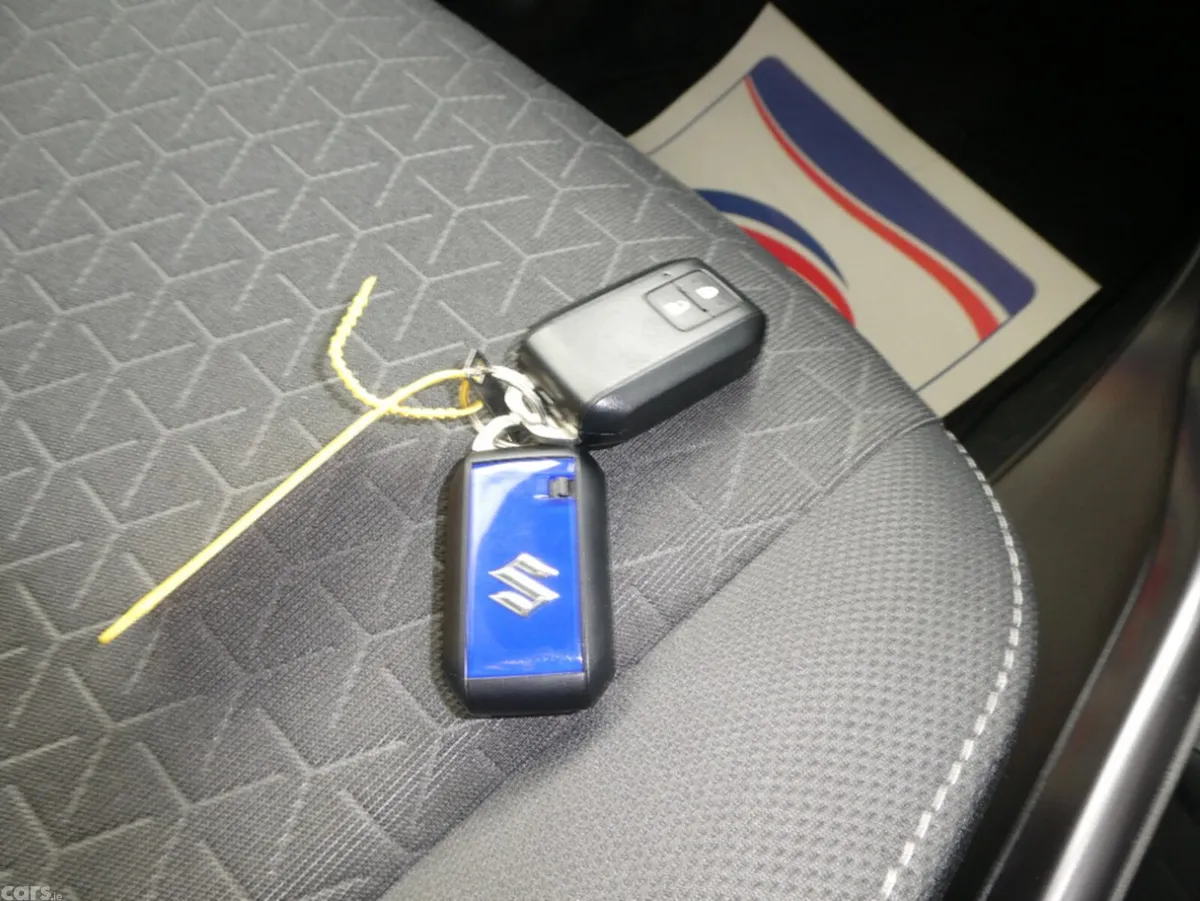 Suzuki Swift Hatchback, Petrol Hybrid, 2024, Blue