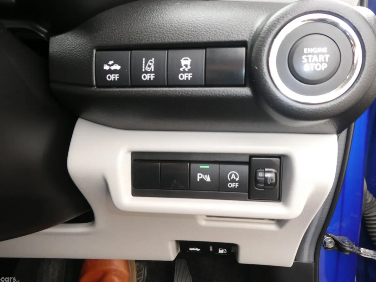 Suzuki Swift Hatchback, Petrol Hybrid, 2024, Blue