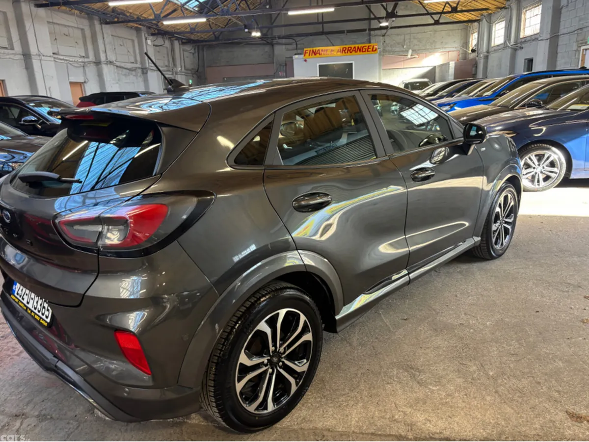Ford Puma MPV, Petrol Hybrid, 2023, Grey