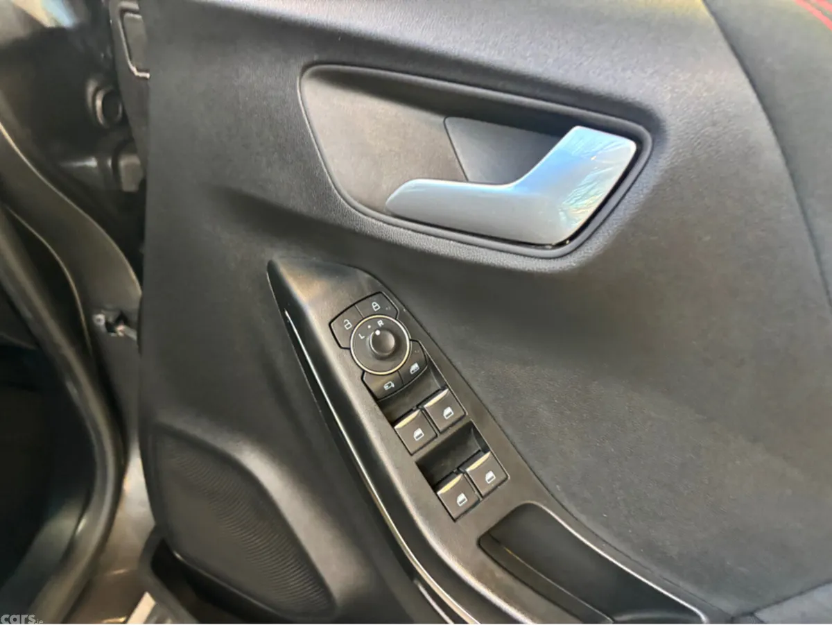 Ford Puma MPV, Petrol Hybrid, 2023, Grey