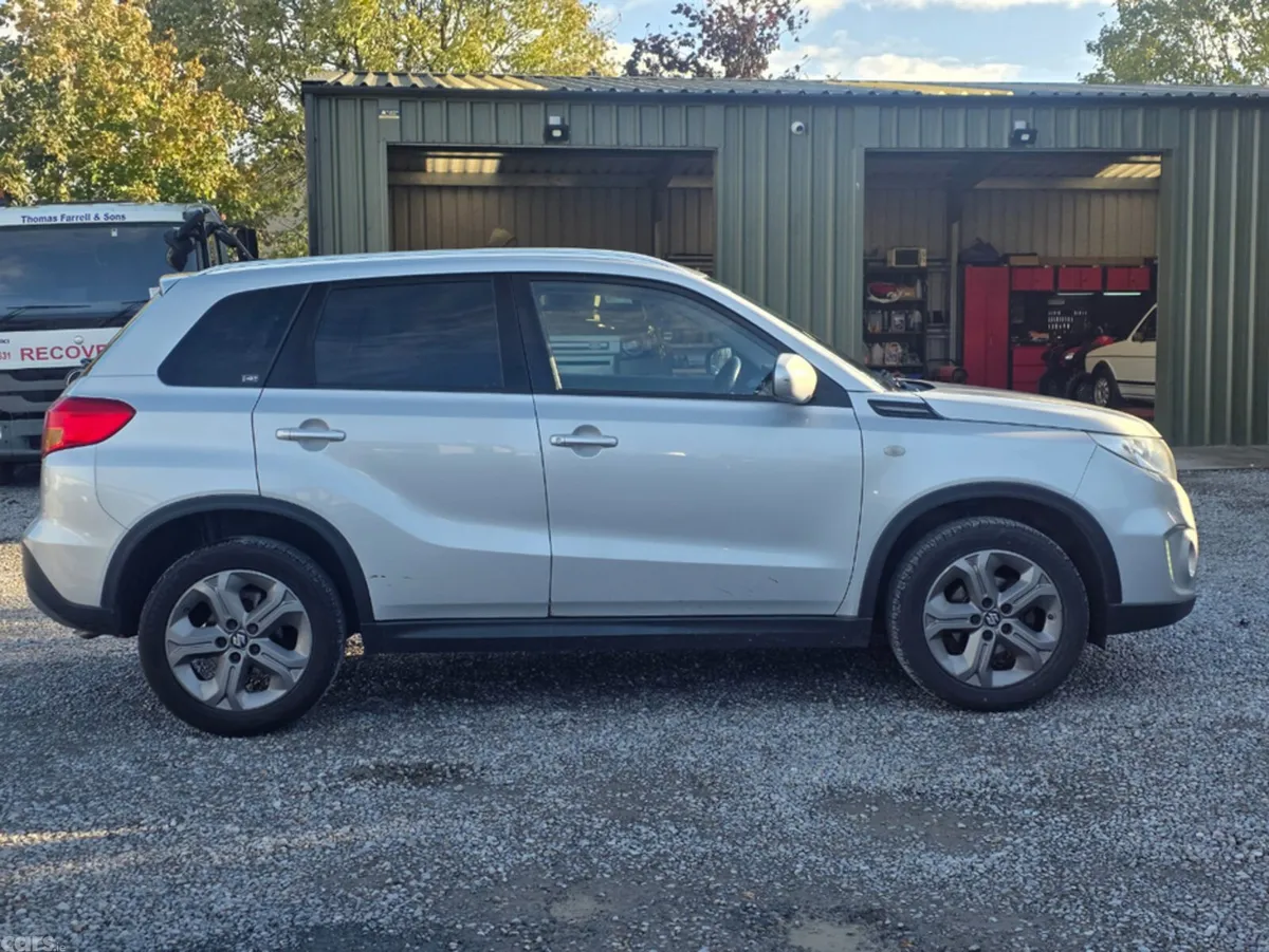 Suzuki Vitara SUV, Petrol, 2016, Silver
