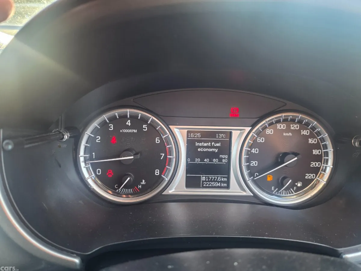 Suzuki Vitara SUV, Petrol, 2016, Silver