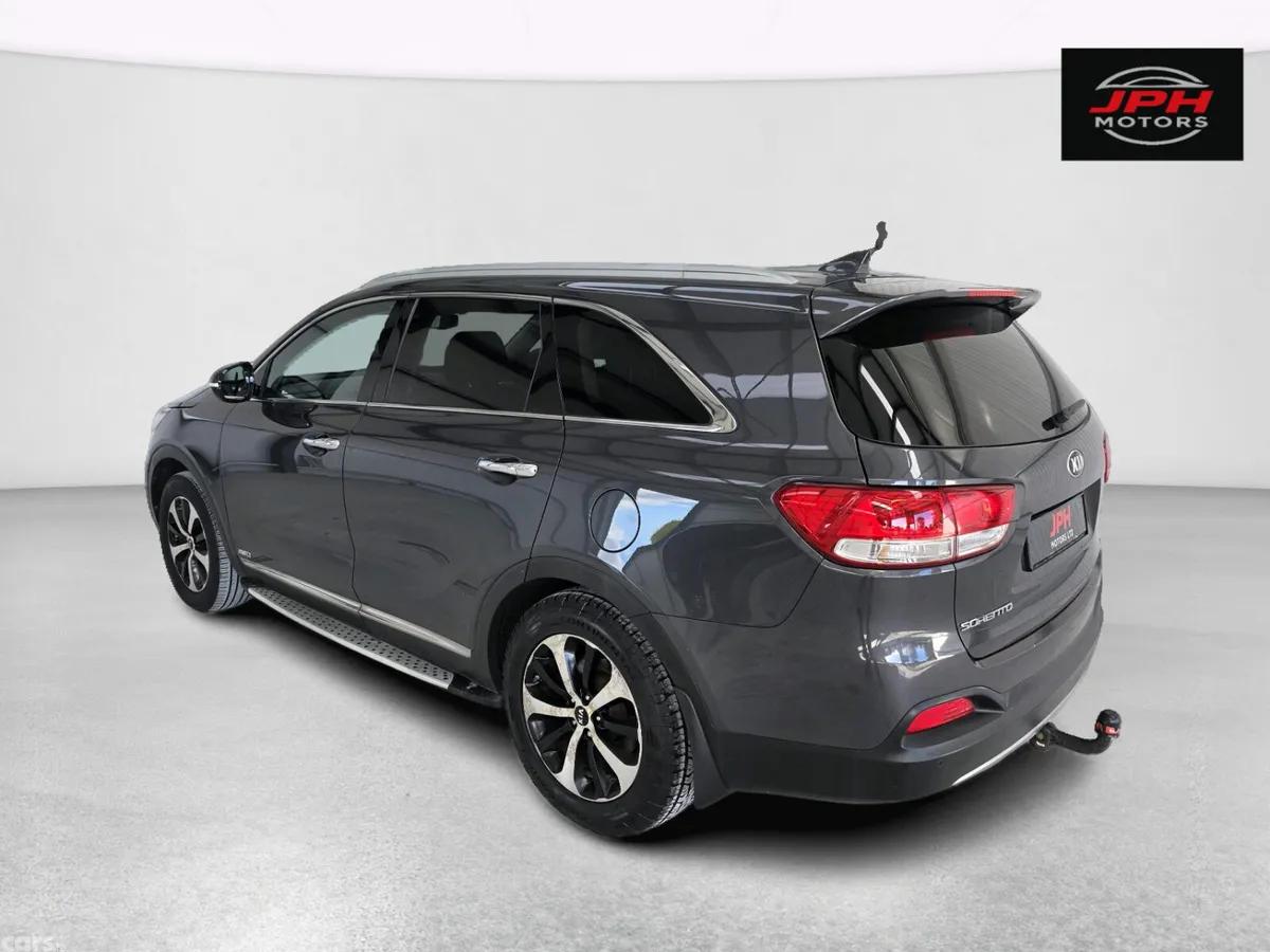 Kia Sorento SUV, Diesel, 2015, Grey