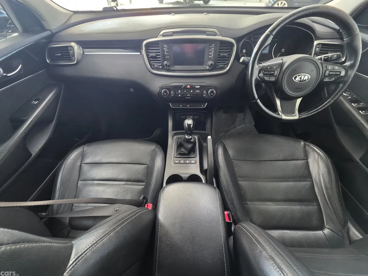 Kia Sorento SUV, Diesel, 2015, Grey