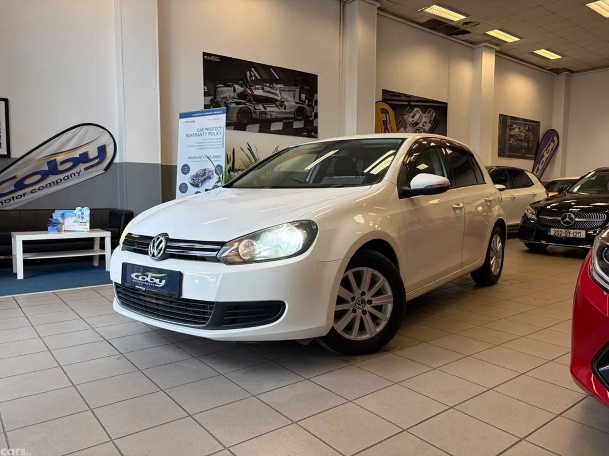 Volkswagen Golf Hatchback, Petrol, 2012, White
