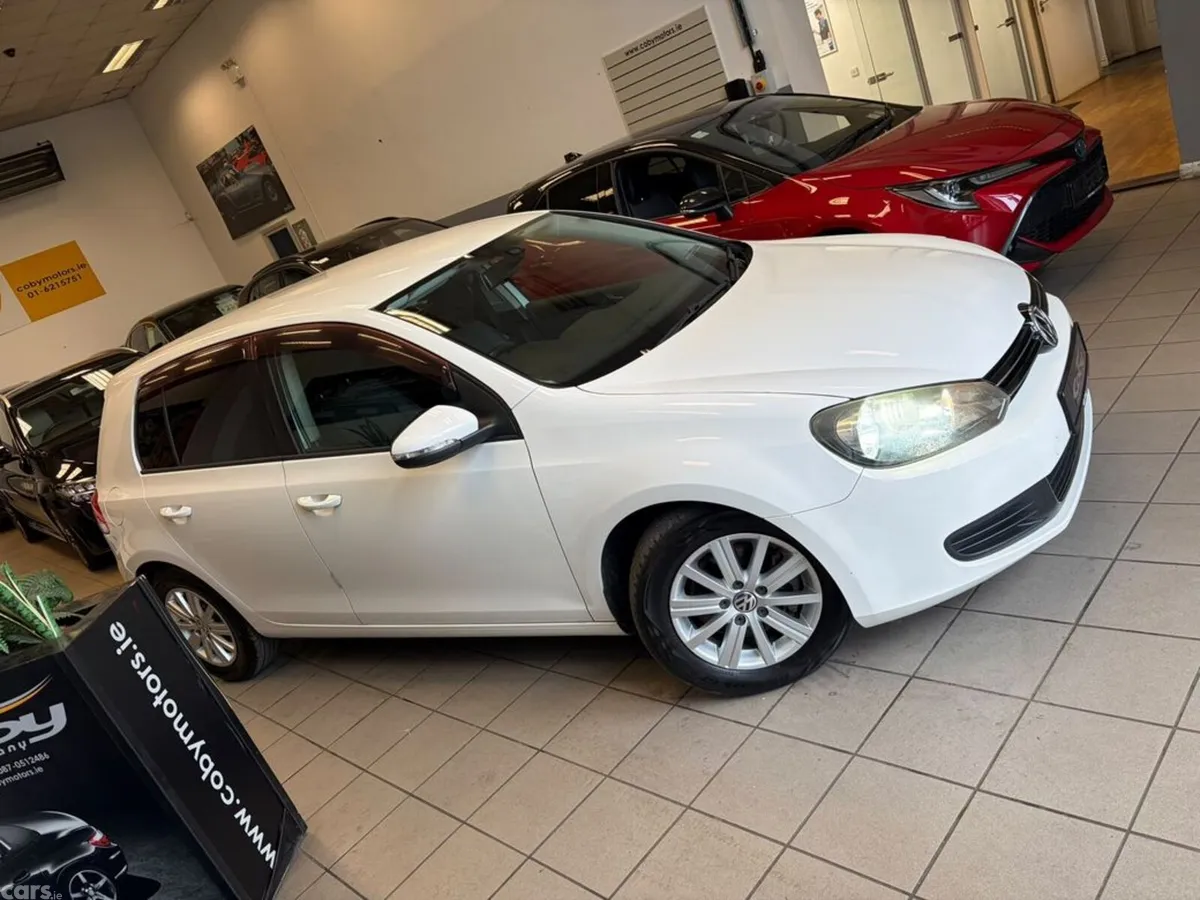Volkswagen Golf Hatchback, Petrol, 2012, White